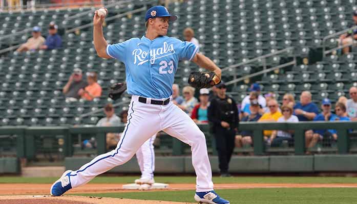 Zack Greinke returns home to Chase Field with the Royals to take on the  Diamondbacks